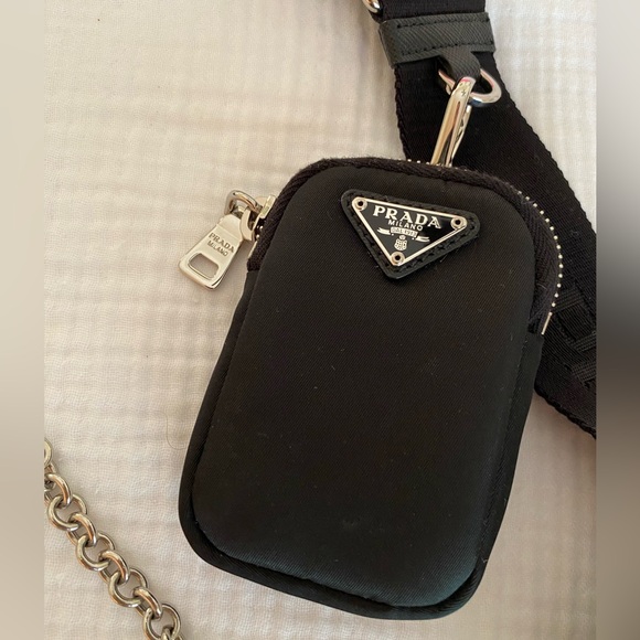 Prada Nylon Re-edition 2005 Shoulder Bag black - Picture 4 of 16